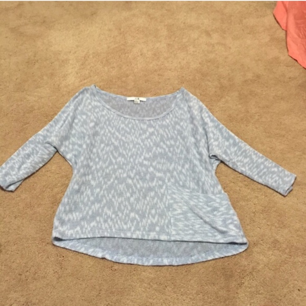 Light blue 3/4 length sweater with front pockets